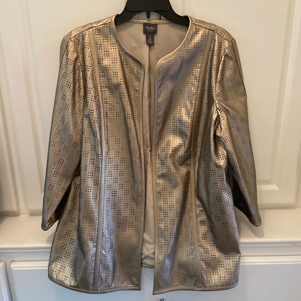 Chicos travelers collection jacket. Size 2